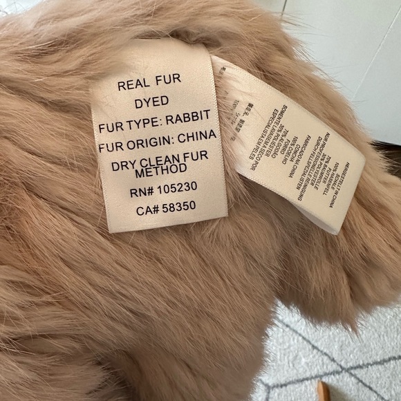 Joie Blush Fur Vest EUC - Picture 7 of 10